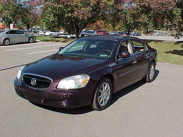 Photo of 2008 Burgundy Buick Lucerne