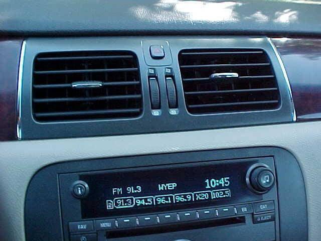 Photo of 2008 Burgundy Buick Lucerne
