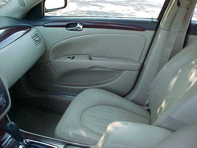 Photo of 2008 Burgundy Buick Lucerne