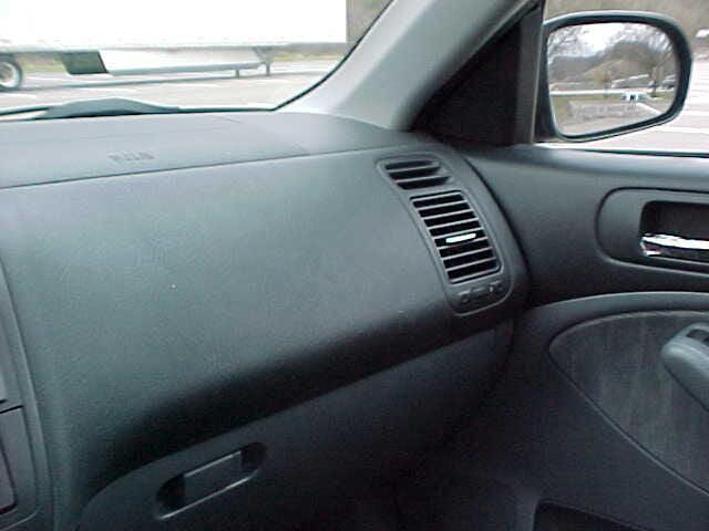 Photo of 2005 Pewter Honda Civic