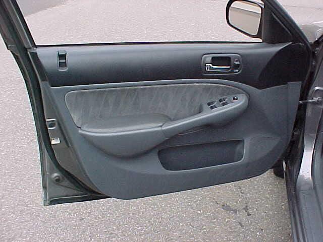 Photo of 2005 Pewter Honda Civic