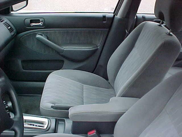 Photo of 2005 Pewter Honda Civic