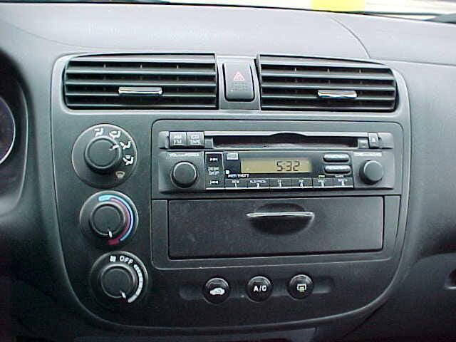 Photo of 2005 Pewter Honda Civic