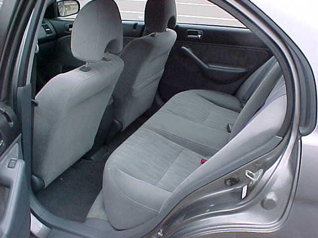 Photo of 2005 Pewter Honda Civic