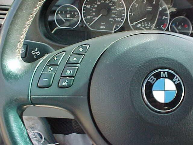 Photo of 2004 Blue BMW 330