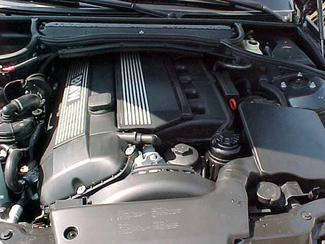 Photo of 2004 Blue BMW 330