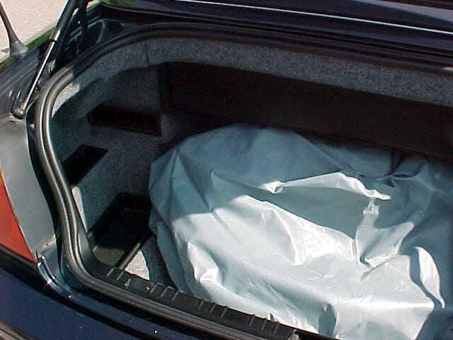 Photo of 2004 Blue BMW 330