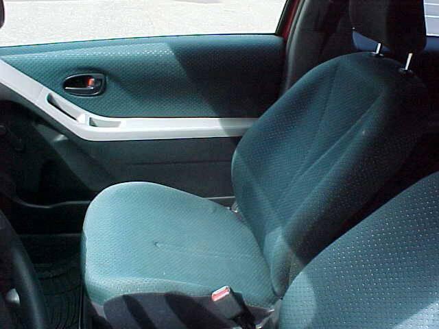 Photo of 2007 Red Toyota Yaris