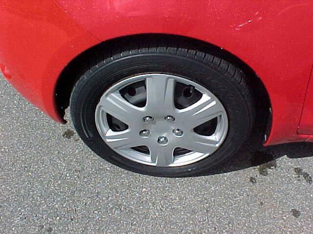 Photo of 2007 Red Toyota Yaris