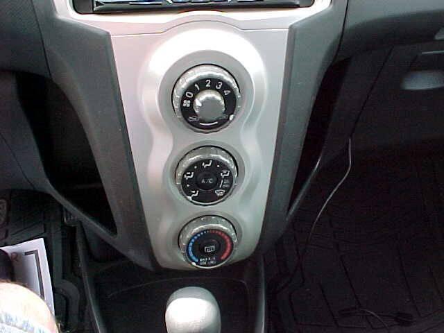 Photo of 2007 Red Toyota Yaris