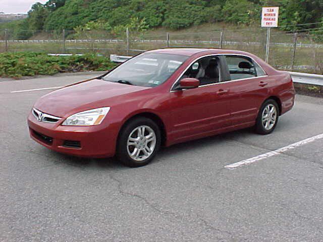 Photo of 2007 Burgundy Honda Accord
