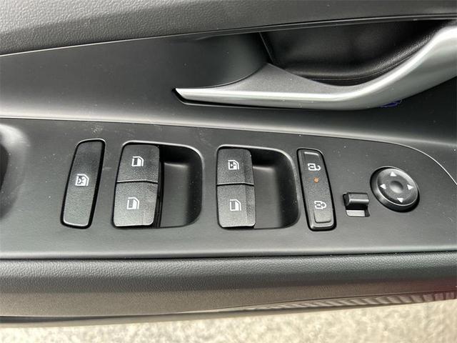 Photo of 2025 Red Hyundai ELANTRA