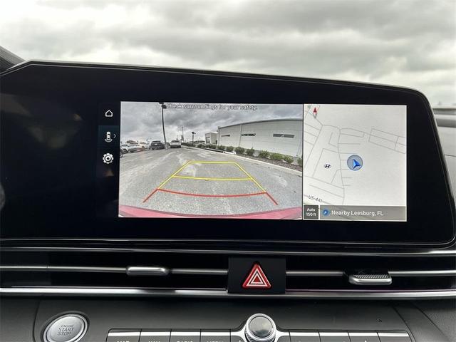 Photo of 2025 Red Hyundai ELANTRA