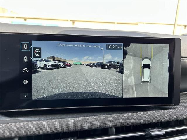 Photo of 2025 Shimmering Silver Hyundai TUCSON Hybrid