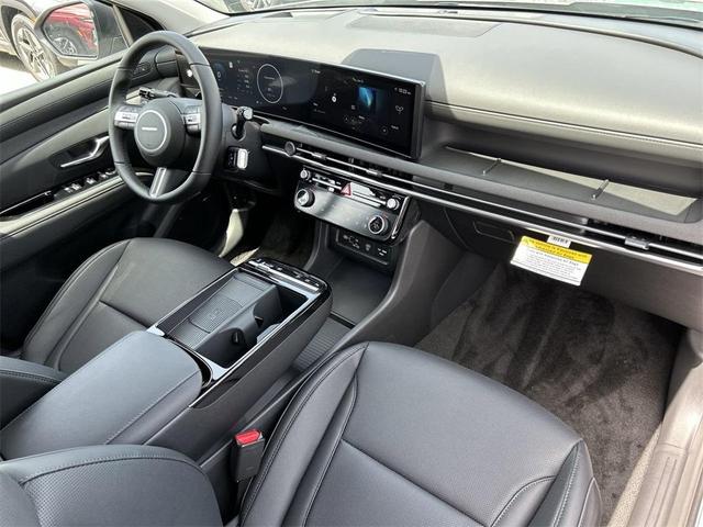 Photo of 2025 Shimmering Silver Hyundai TUCSON Hybrid