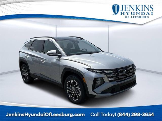 Photo of 2025 Shimmering Silver Hyundai TUCSON Hybrid