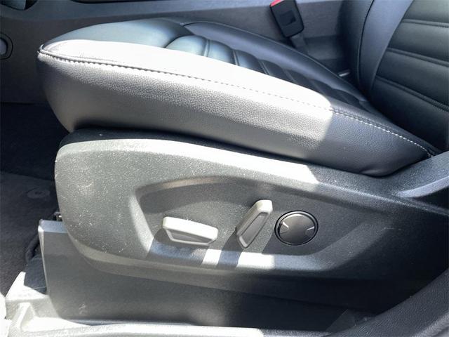 Photo of 2022 Carbonized Gray Metallic Ford Edge