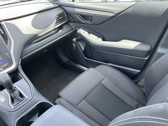 Photo of 2024 Crystal White Pearl Subaru Outback