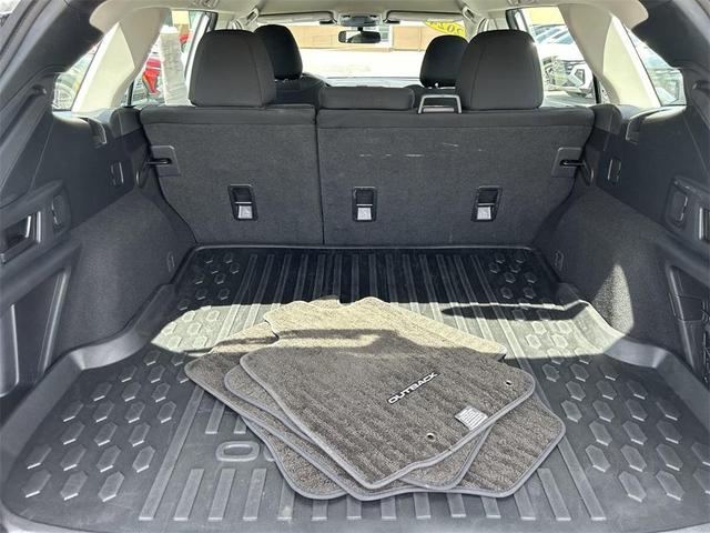 Photo of 2024 Crystal White Pearl Subaru Outback