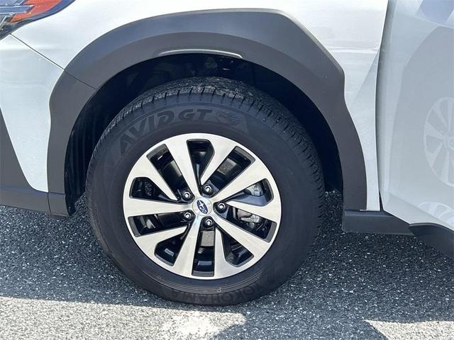 Photo of 2024 Crystal White Pearl Subaru Outback