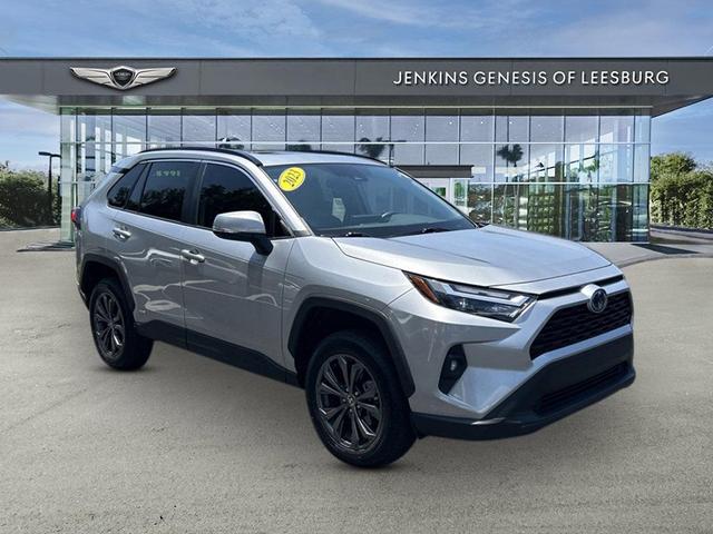 Photo of 2023 Silver Toyota RAV4 Hybrid