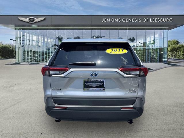 Photo of 2023 Silver Toyota RAV4 Hybrid