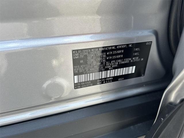 Photo of 2023 Silver Toyota RAV4 Hybrid