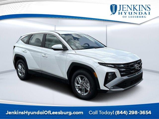 Photo of 2025 White Pearl Hyundai TUCSON