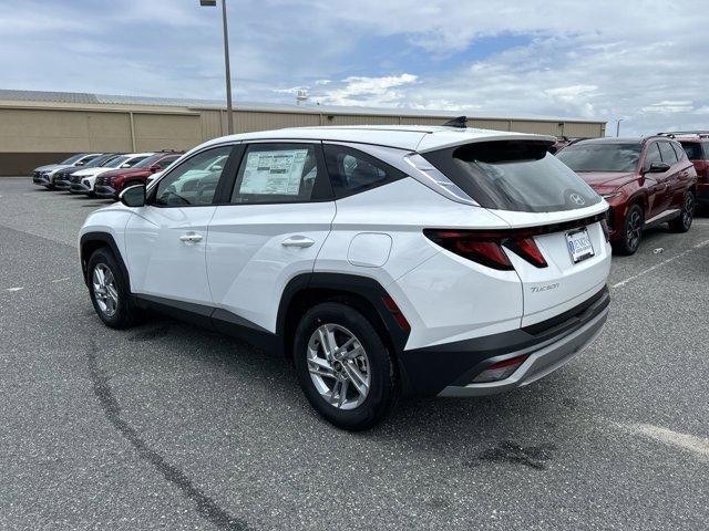 Photo of 2025 White Pearl Hyundai TUCSON