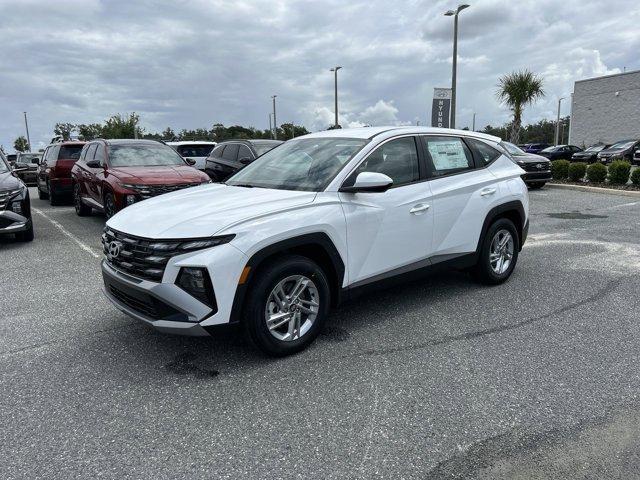 Photo of 2025 White Pearl Hyundai TUCSON