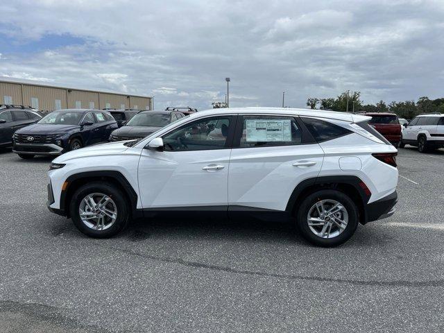 Photo of 2025 White Pearl Hyundai TUCSON