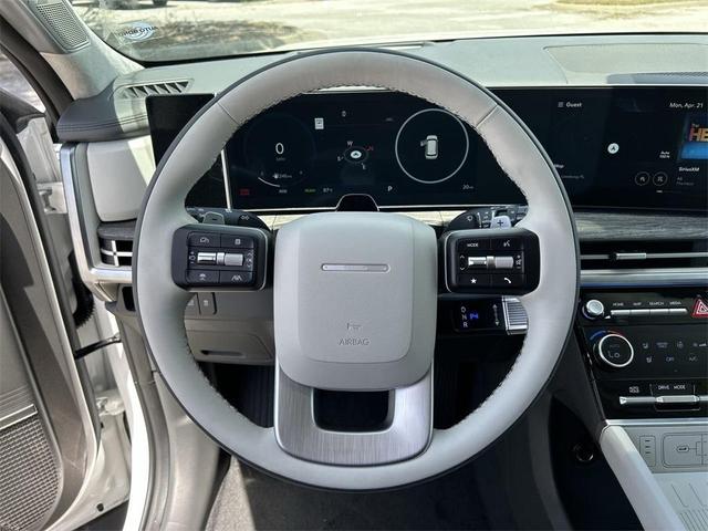 Photo of 2025 White Hyundai SANTA FE HEV