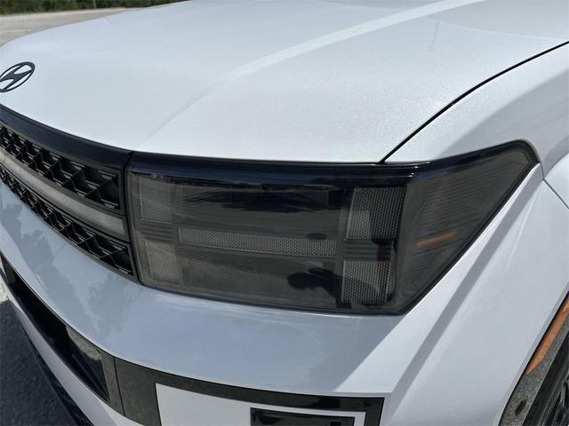 Photo of 2025 White Hyundai SANTA FE HEV