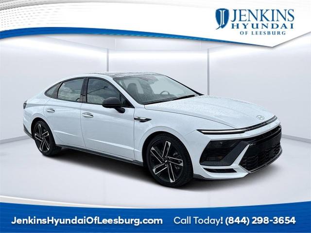 Photo of 2025 White Hyundai SONATA