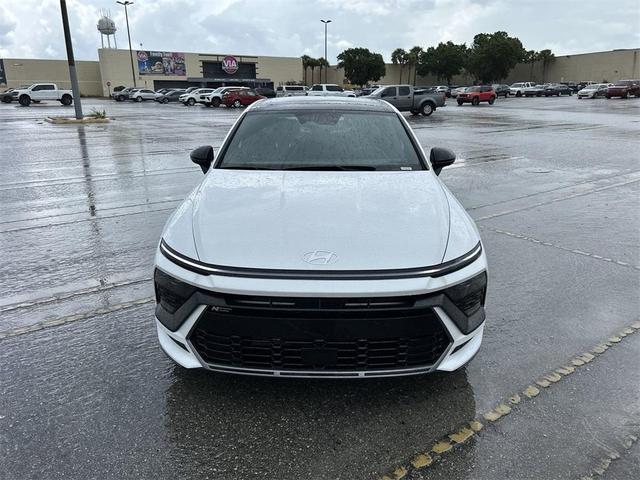 Photo of 2025 White Hyundai SONATA