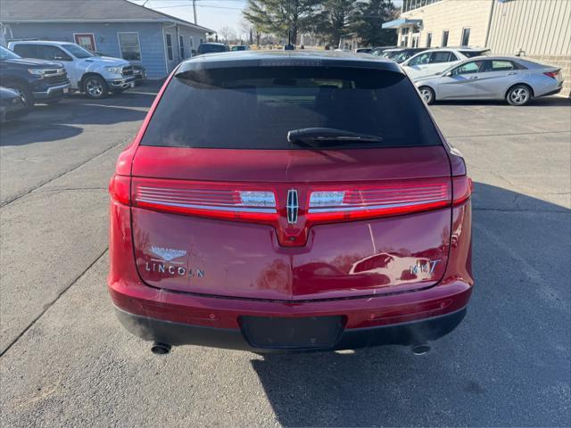 Photo of 2019 Ruby Red Metallic Tinted Clearcoat Lincoln MKT