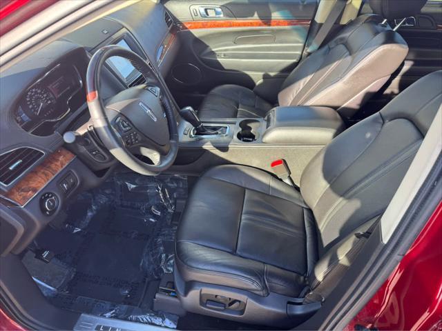 Photo of 2019 Ruby Red Metallic Tinted Clearcoat Lincoln MKT