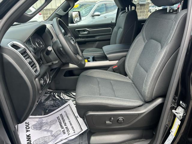Photo of 2022 Diamond Black Crystal Pearlcoat RAM 1500