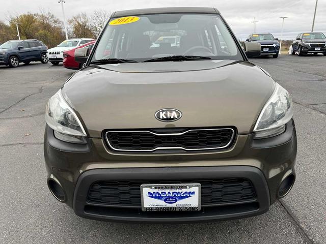 Photo of 2013 Moss Metallic Kia Soul