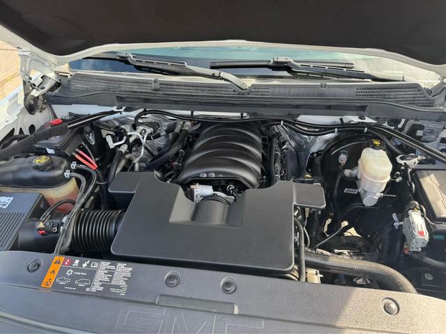 Photo of 2018 Summit White GMC Sierra 1500