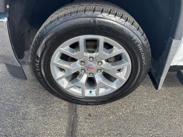 Photo of 2018 Summit White GMC Sierra 1500