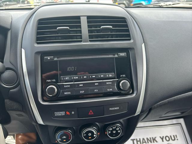 Photo of 2014 Mercury Gray Mitsubishi Outlander Sport