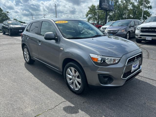 Photo of 2014 Mercury Gray Mitsubishi Outlander Sport