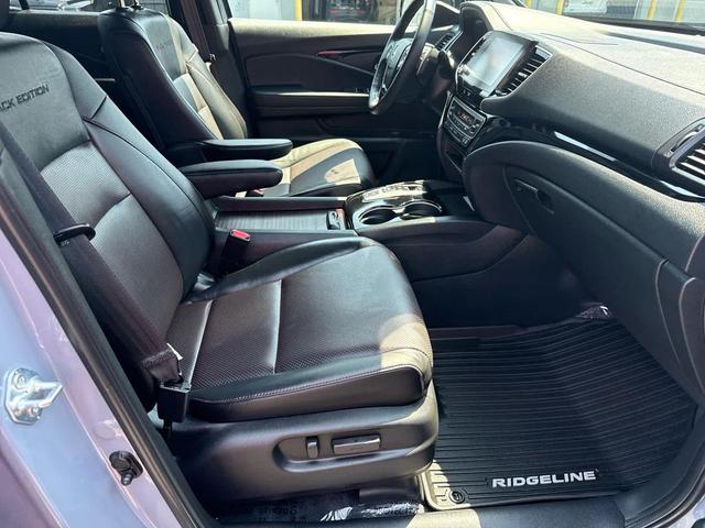 Photo of 2023 Sonic Gray Pearl Honda Ridgeline
