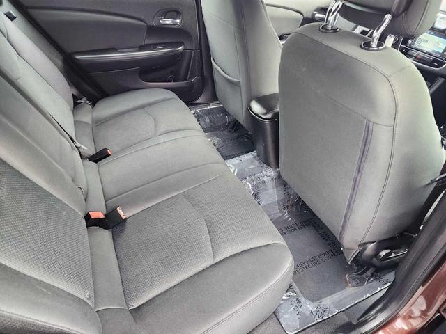 Photo of 2012 Deep Auburn Pearl Chrysler 200