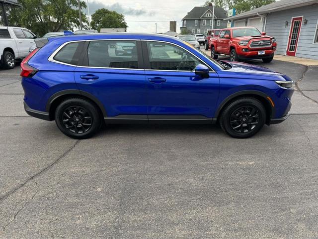 Photo of 2024 Still Night Pearl Honda CR-V