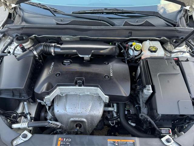 Photo of 2016 Champagne Silver Metallic Chevrolet Malibu Limited