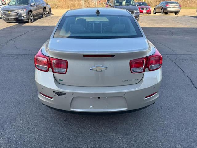 Photo of 2016 Champagne Silver Metallic Chevrolet Malibu Limited