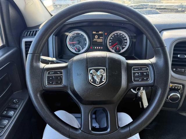 Photo of 2017 Bright Silver Metallic Clearcoat RAM 1500