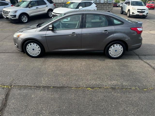 Photo of 2014 Sterling Gray Metallic Ford Focus